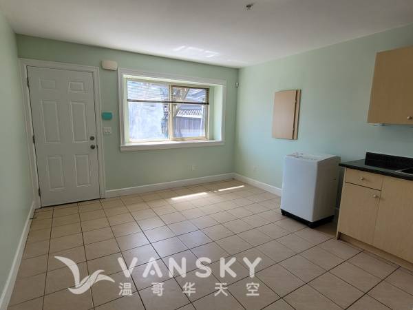 250731221426_Living Kitchen.jpg